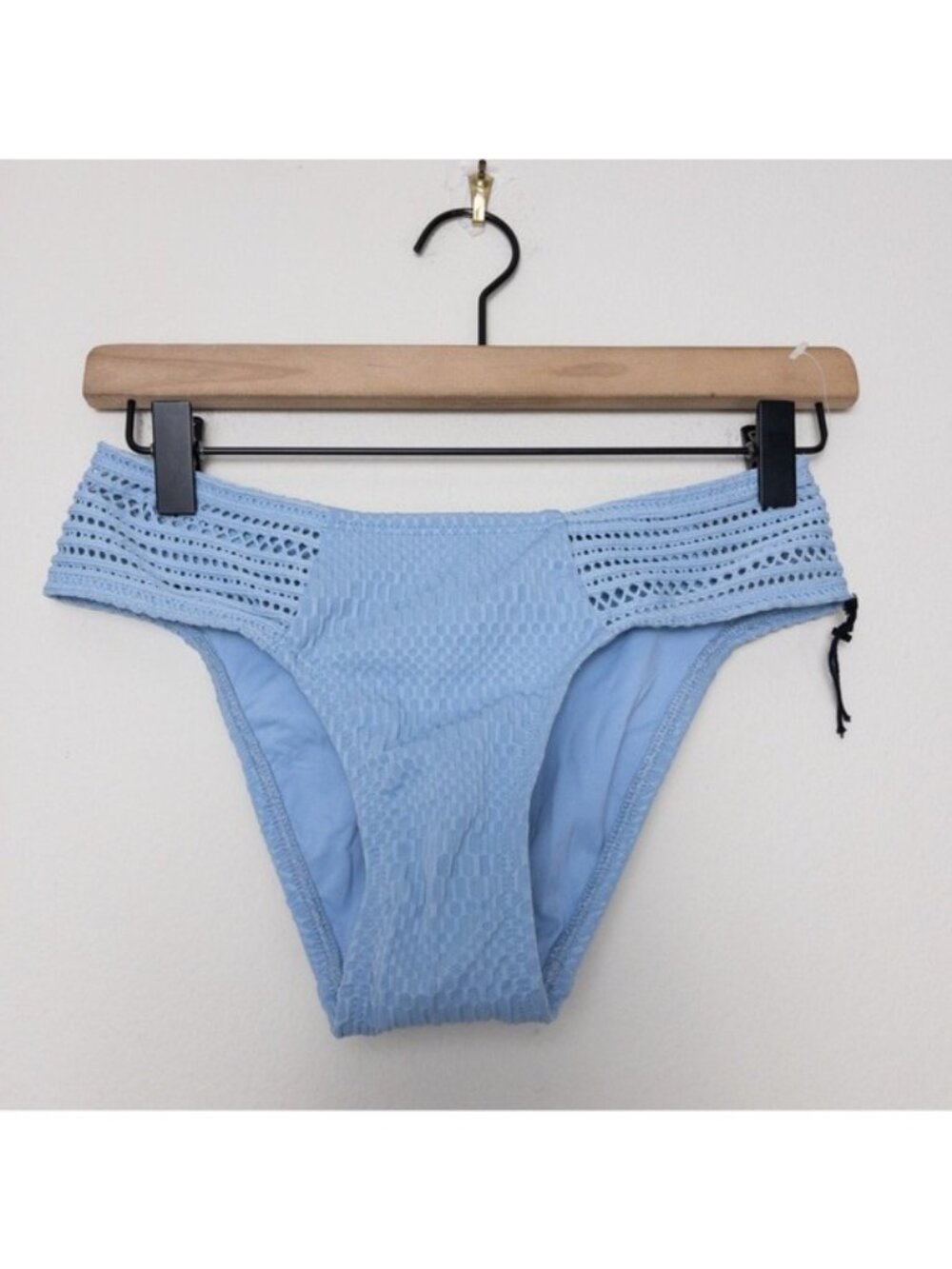 NWOT Robin Piccone Perla Crochet Bikini Bottom XS Pacific Blue Side Tab Inset